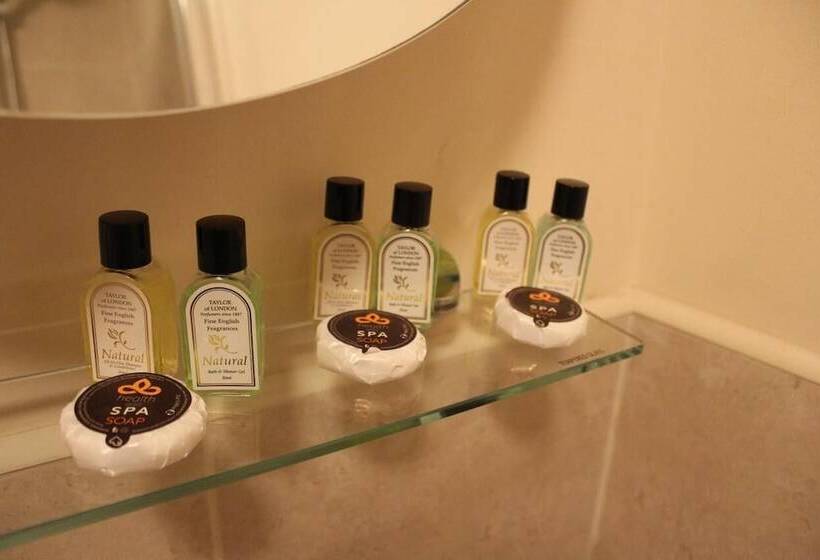 No.2 Hotel And Restaurant