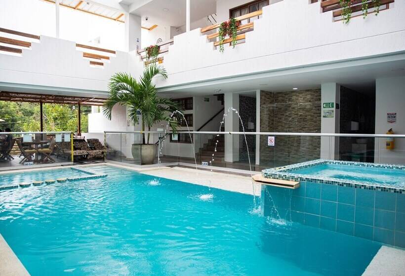 בית מלון כפרי On The Rock