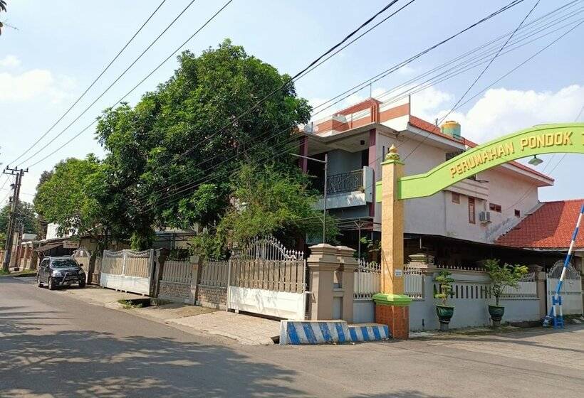 فندق Oyo 91332 City-m Urban Homestay