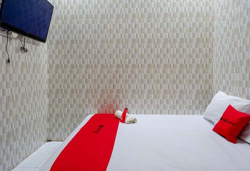 호텔 Reddoorz Near Lippo Plaza Kendari