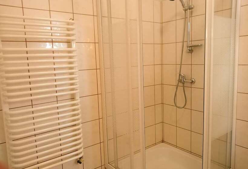 호텔 &restauracja Dallas