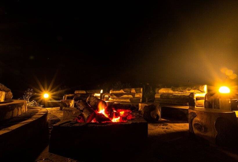 هتل Rushaga Gorilla Lodge