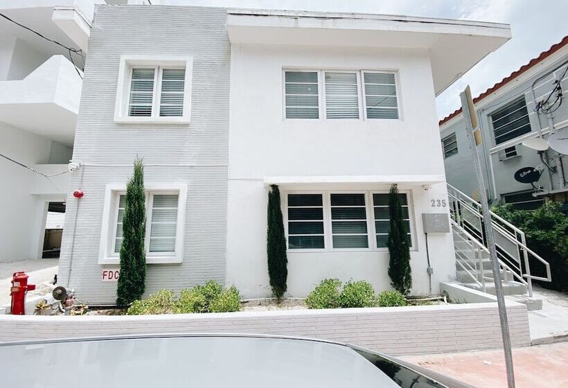 בית מלון כפרי Samantha Apartments By Lowkl