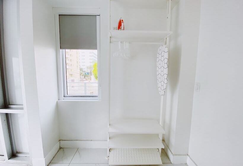 בית מלון כפרי Samantha Apartments By Lowkl