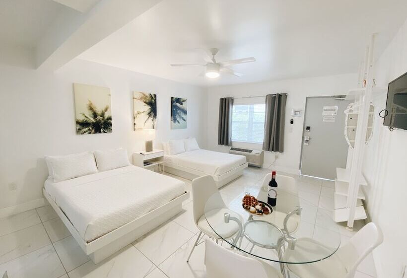 هتل Samantha Apartments By Lowkl