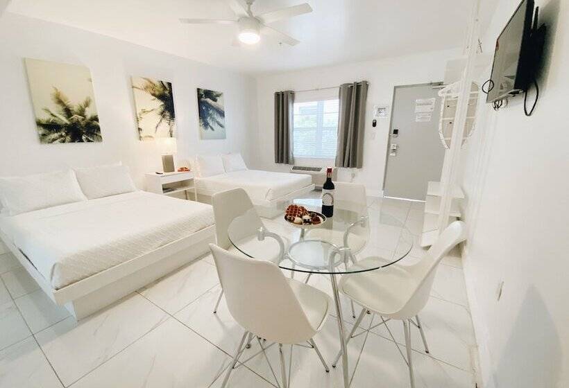 هتل Samantha Apartments By Lowkl