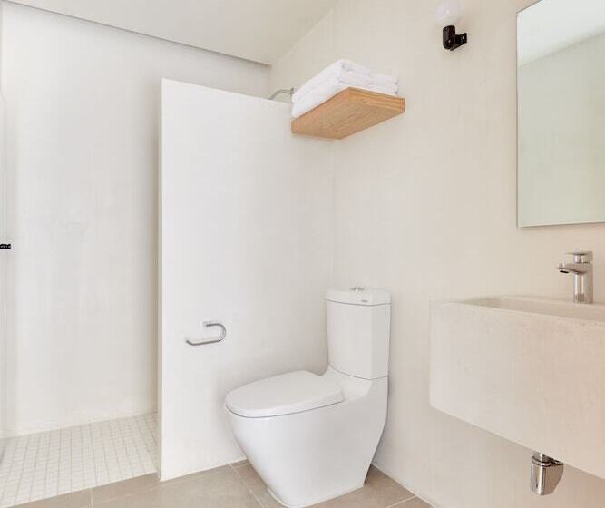 ホテル Sonder Parián