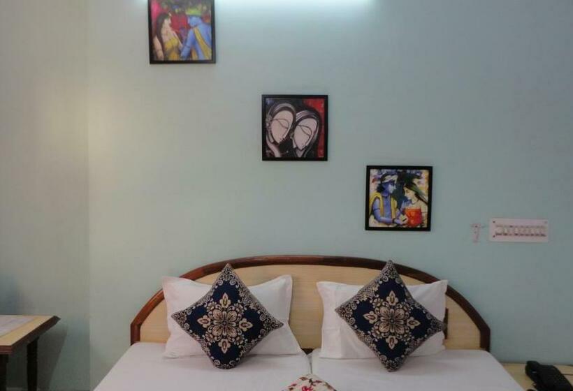 هتل Swarajya Palace