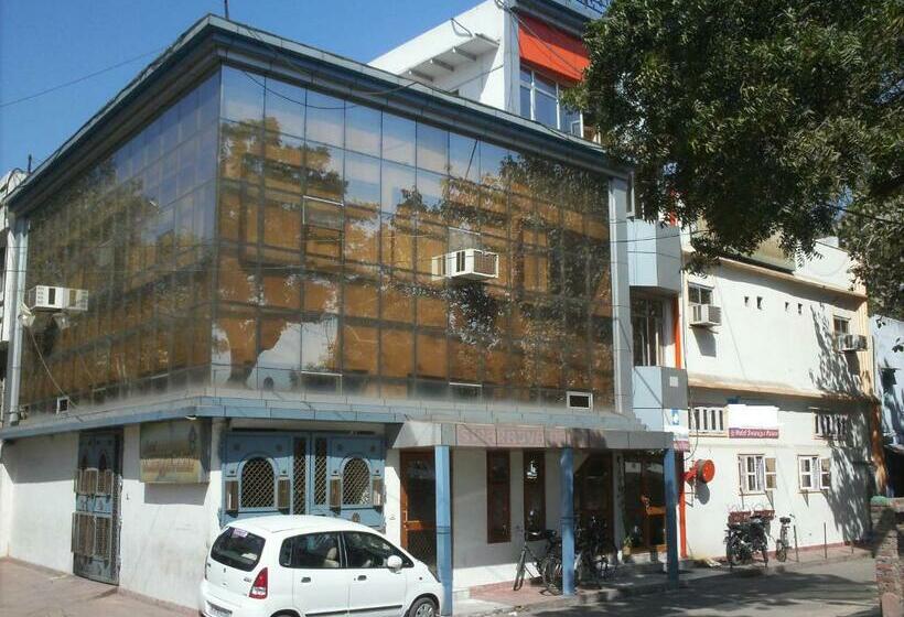 هتل Swarajya Palace