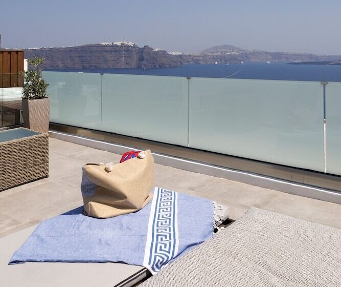 هتل The Museum Project Oia