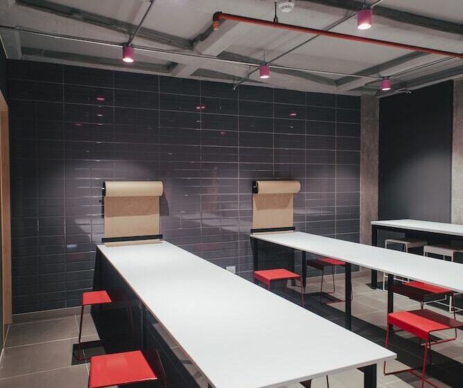 בית מלון כפרי Uma Suites Chia