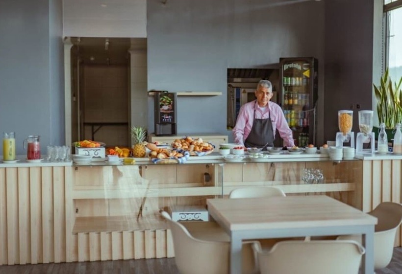 בית מלון כפרי Uma Suites Chia