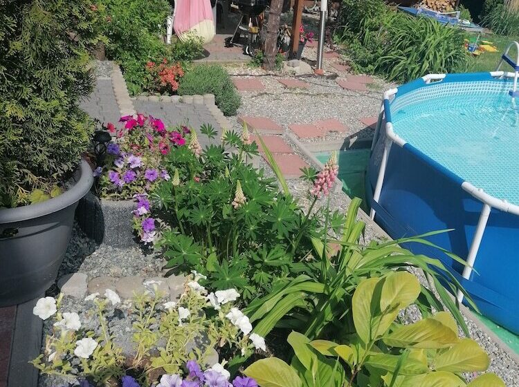 هتل Willa Pod Orłem