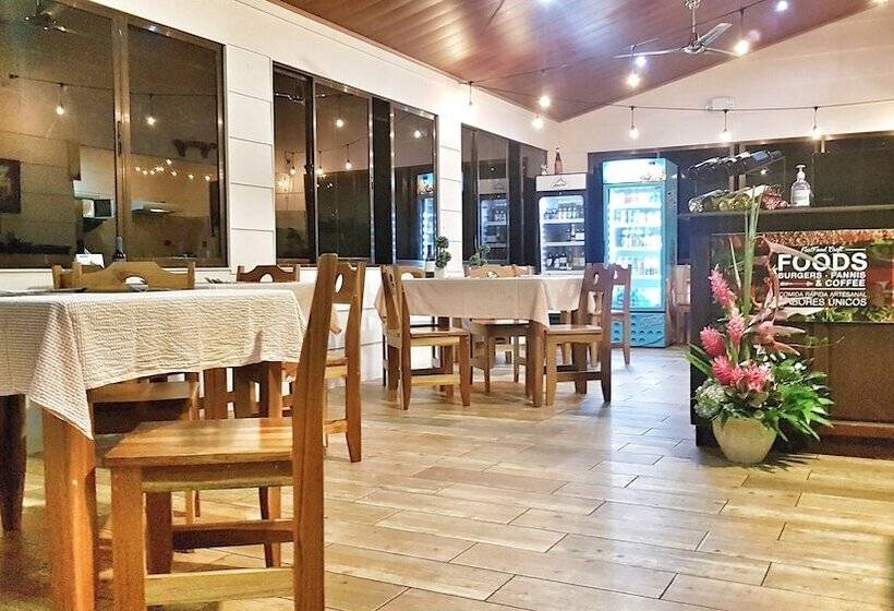 فندق Yellow Tree Suites