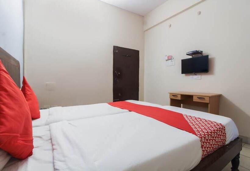 هتل O Regal Near Paradise Circle