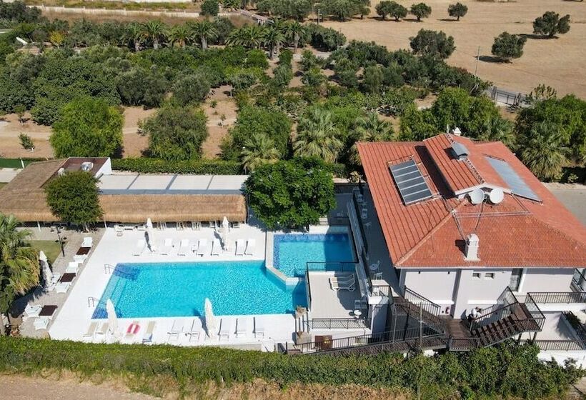 Suess Alaçatı Otel