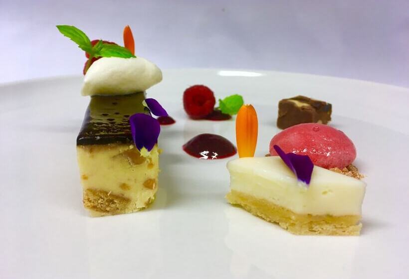 Angvik Gamle Handelssted   By Classic Norway Hotels