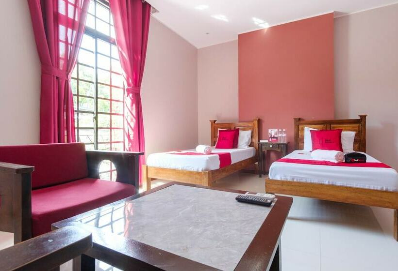 هتل Reddoorz Plus @ West Nautical Road Puerto Galera