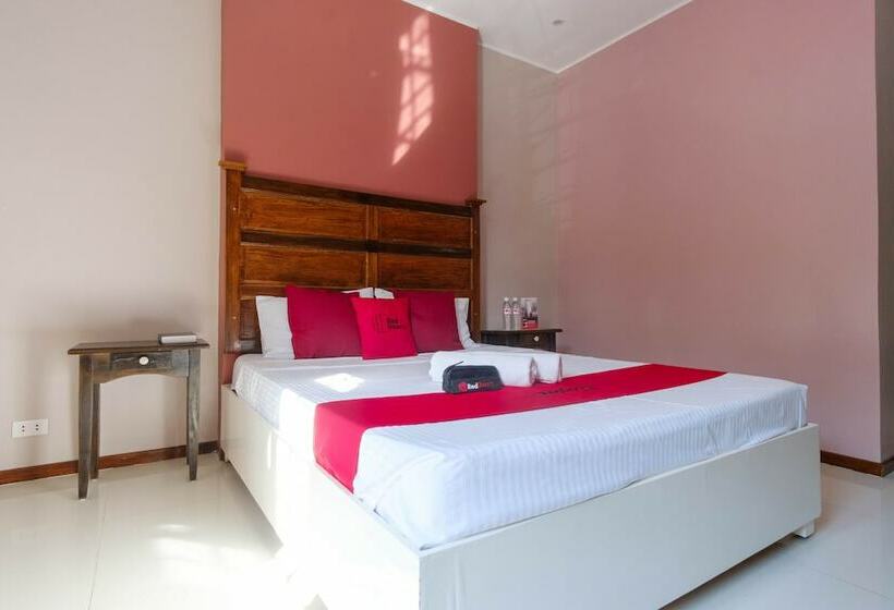 هتل Reddoorz Plus @ West Nautical Road Puerto Galera