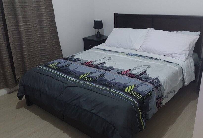 Henry S Newport Deluxe Condotel