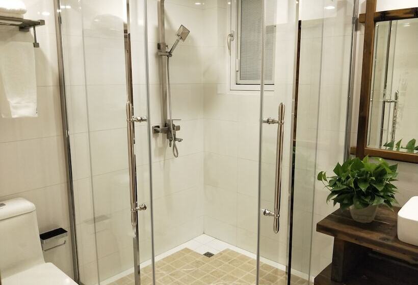 Отель 25 Degree Sea Boutique Homestay