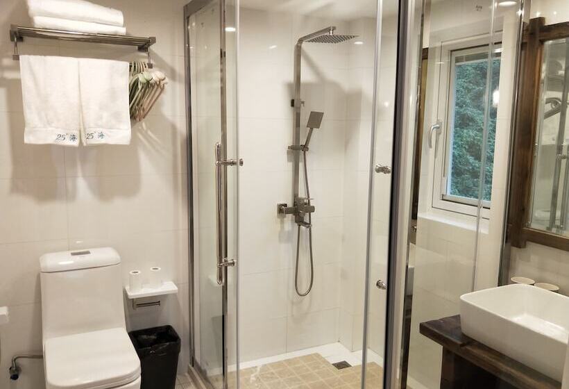 Отель 25 Degree Sea Boutique Homestay