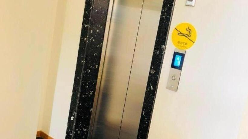 فندق 7 Days Inn Handan Wu An Bus Station