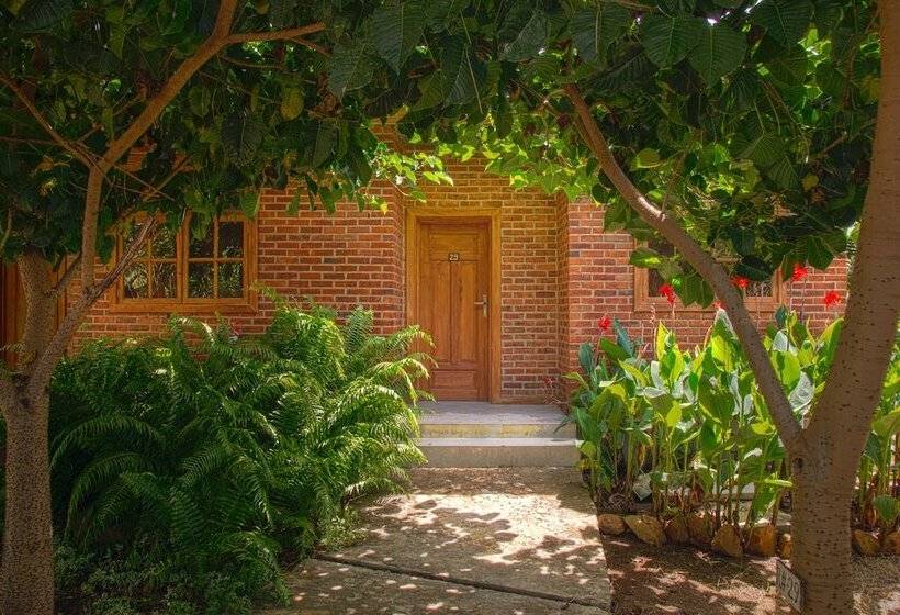 호텔 Airport Planet Lodge At Kilimanjaro Airport