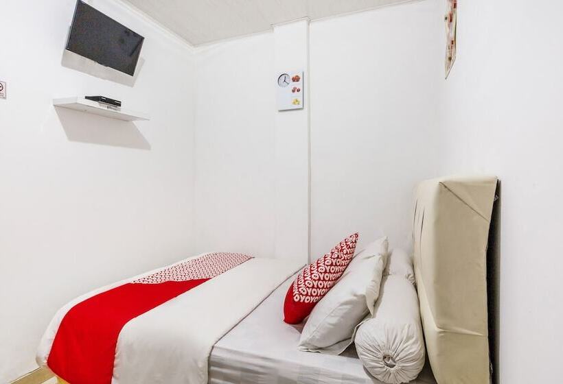 Отель Alex Hostel By Oyo Rooms