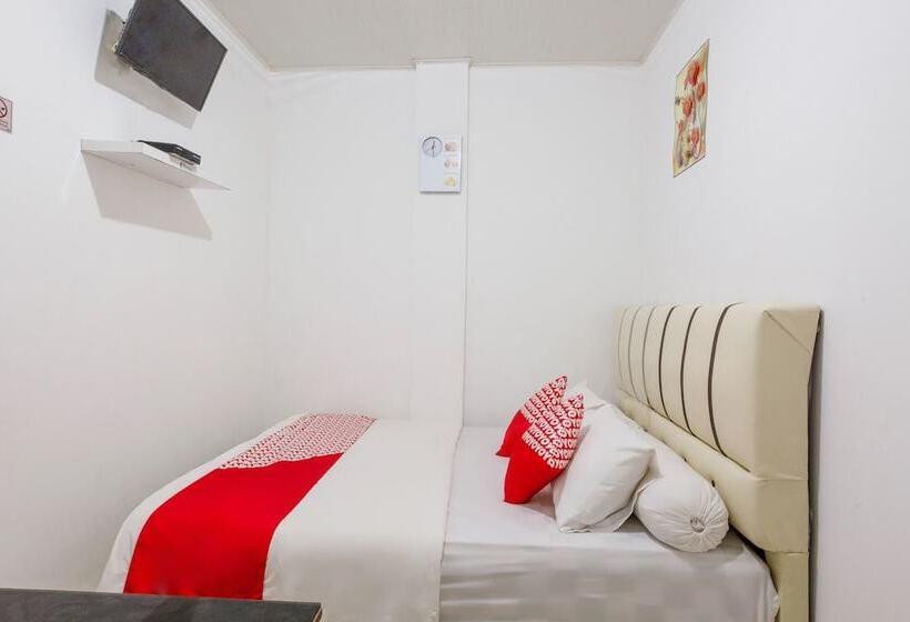 Отель Alex Hostel By Oyo Rooms