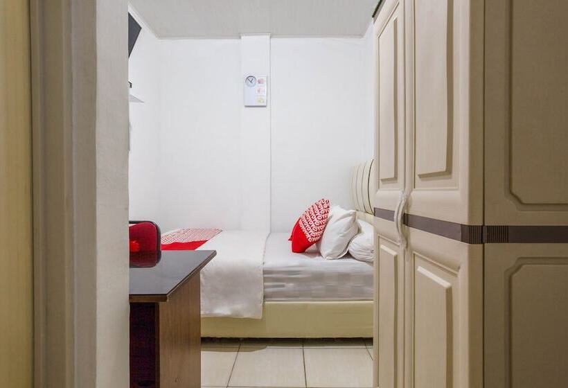 Отель Alex Hostel By Oyo Rooms