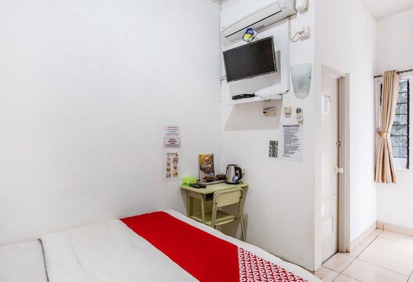 Отель Alex Hostel By Oyo Rooms