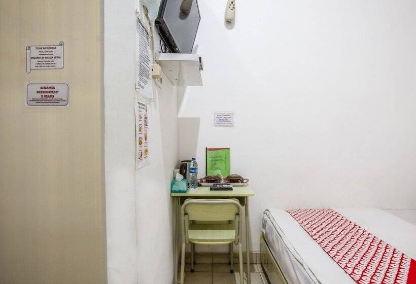 Отель Alex Hostel By Oyo Rooms