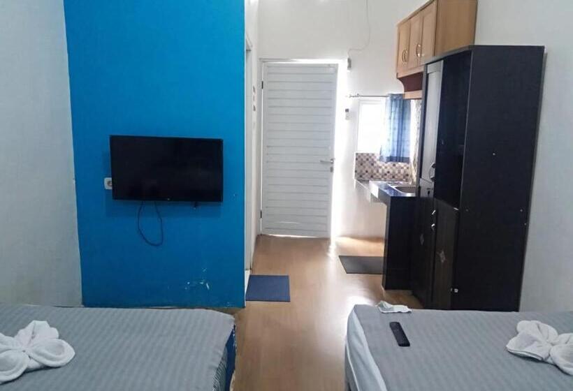 ホテル Algira Guest House Gunungbatu Syariah