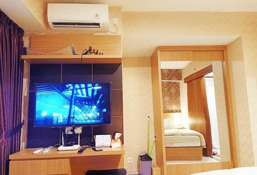 Отель Apartemen Grand Kamala Lagoon By Aparian