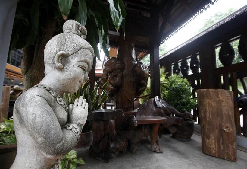 Отель Baanthep Antique Homestay