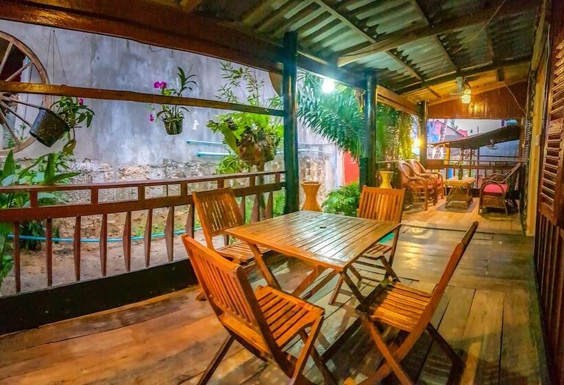 호텔 Cambodia Guesthouse