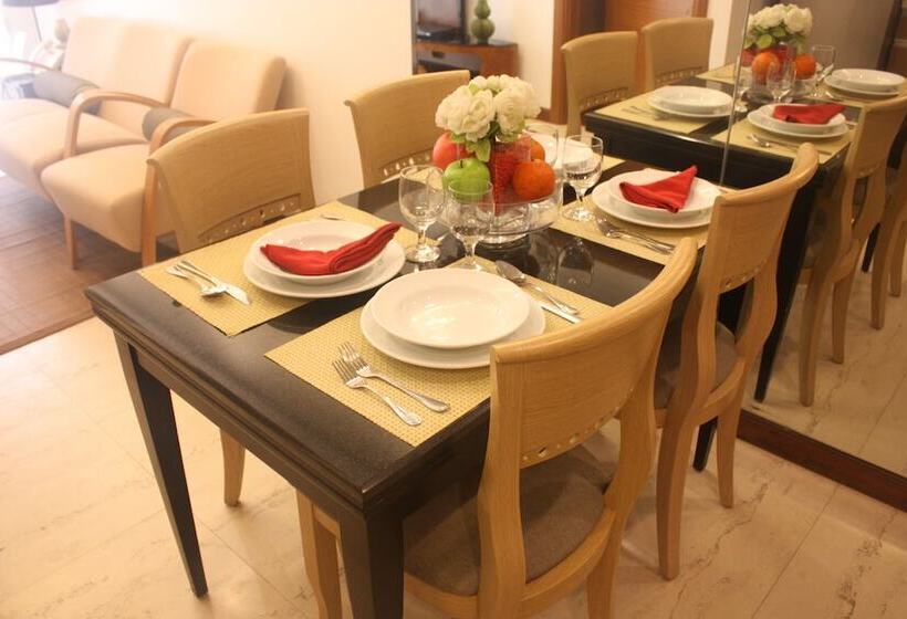 호텔 Centtro Residences