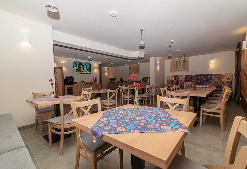 호텔 Gościniec Folwark Nadawki