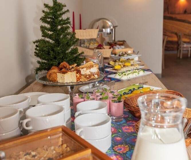 فندق Gościniec Folwark Nadawki