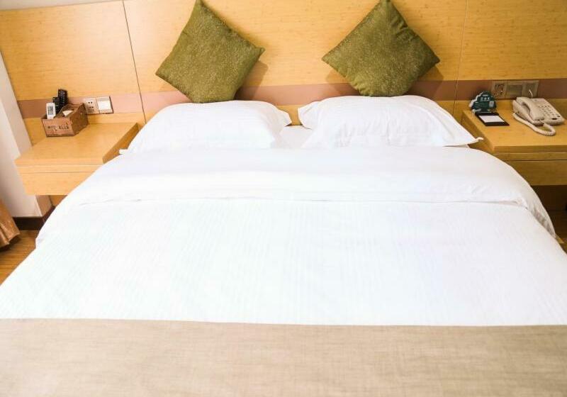 Отель Greentree Inn Nanjing Zhongshan Mausoleum Scenic Area Zhongling Street Subway Station Express