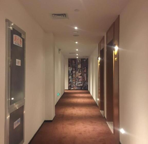 Iu Hotels·hefei Lujiang Andeli Plaza