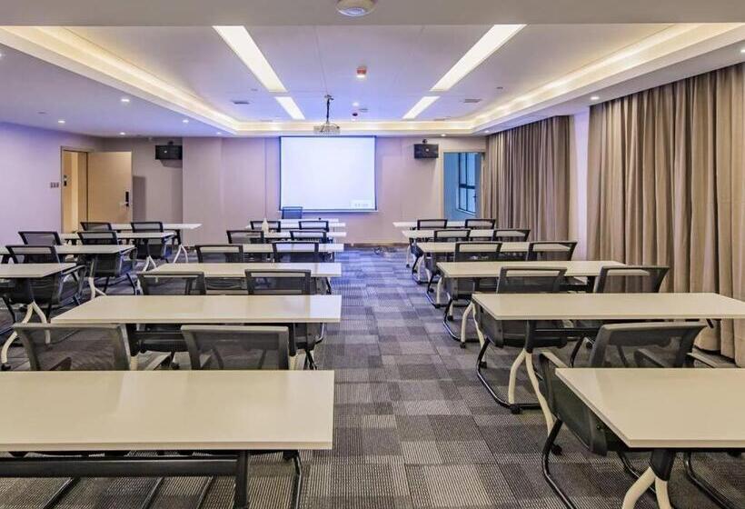 Lavande Hotel·nanchang Shuanggang Jiangxi University Of Finance And Economics