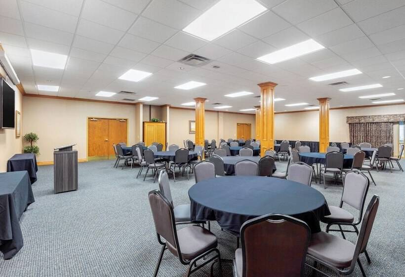 هتل The Links At Thousand Hills