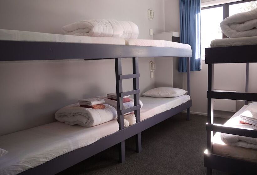 בית מלון כפרי Manowhenua Lodge   Hostel