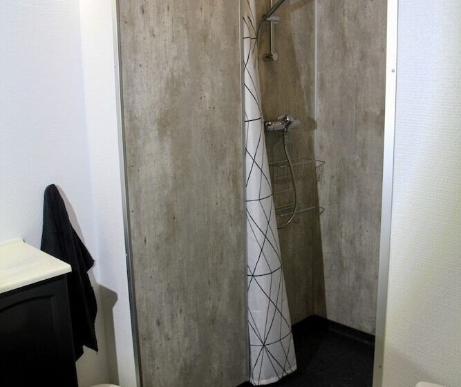 בית מלון כפרי Nordic Inn Thorshavn