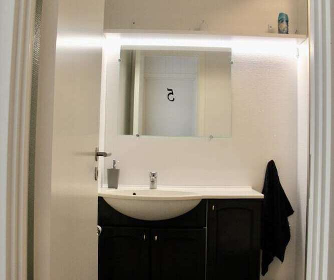 בית מלון כפרי Nordic Inn Thorshavn