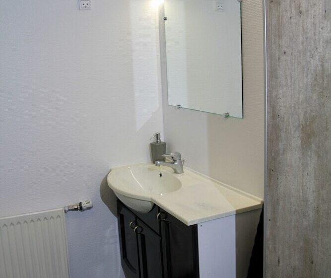 בית מלון כפרי Nordic Inn Thorshavn