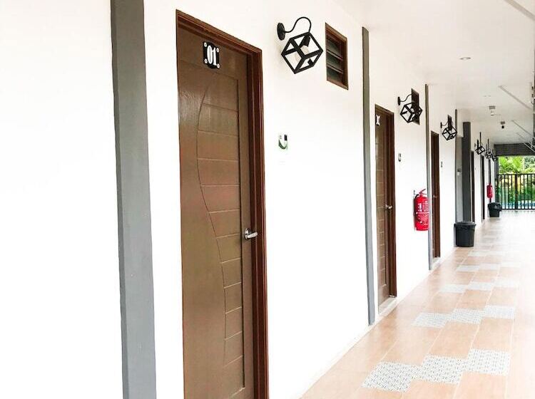 ホテル Norshah Village Resort