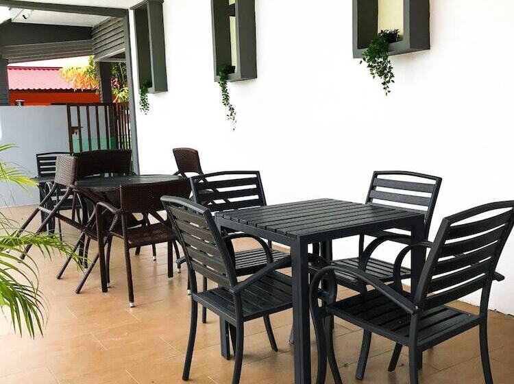 ホテル Norshah Village Resort